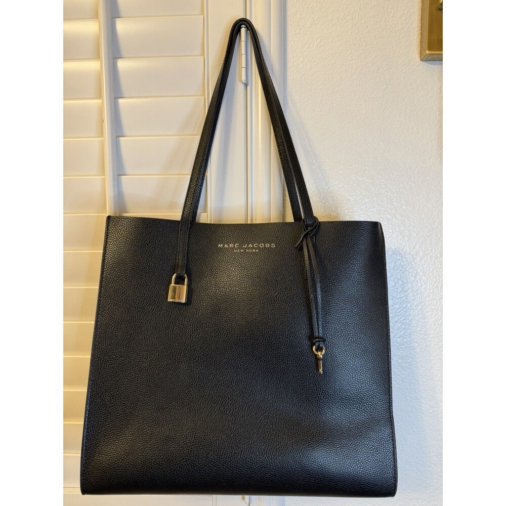 Marc Jacobs The Grind Black Leather tote bag